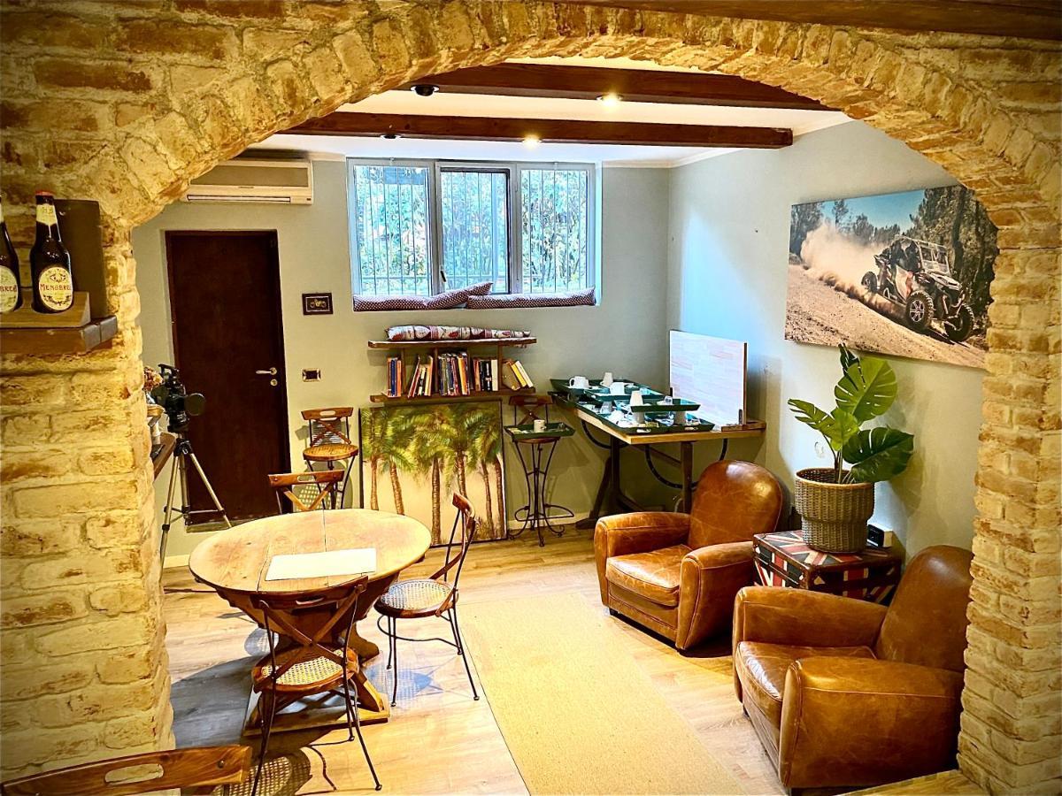 Borgo Manzoni - Charming House Hotel Роцано Екстериор снимка