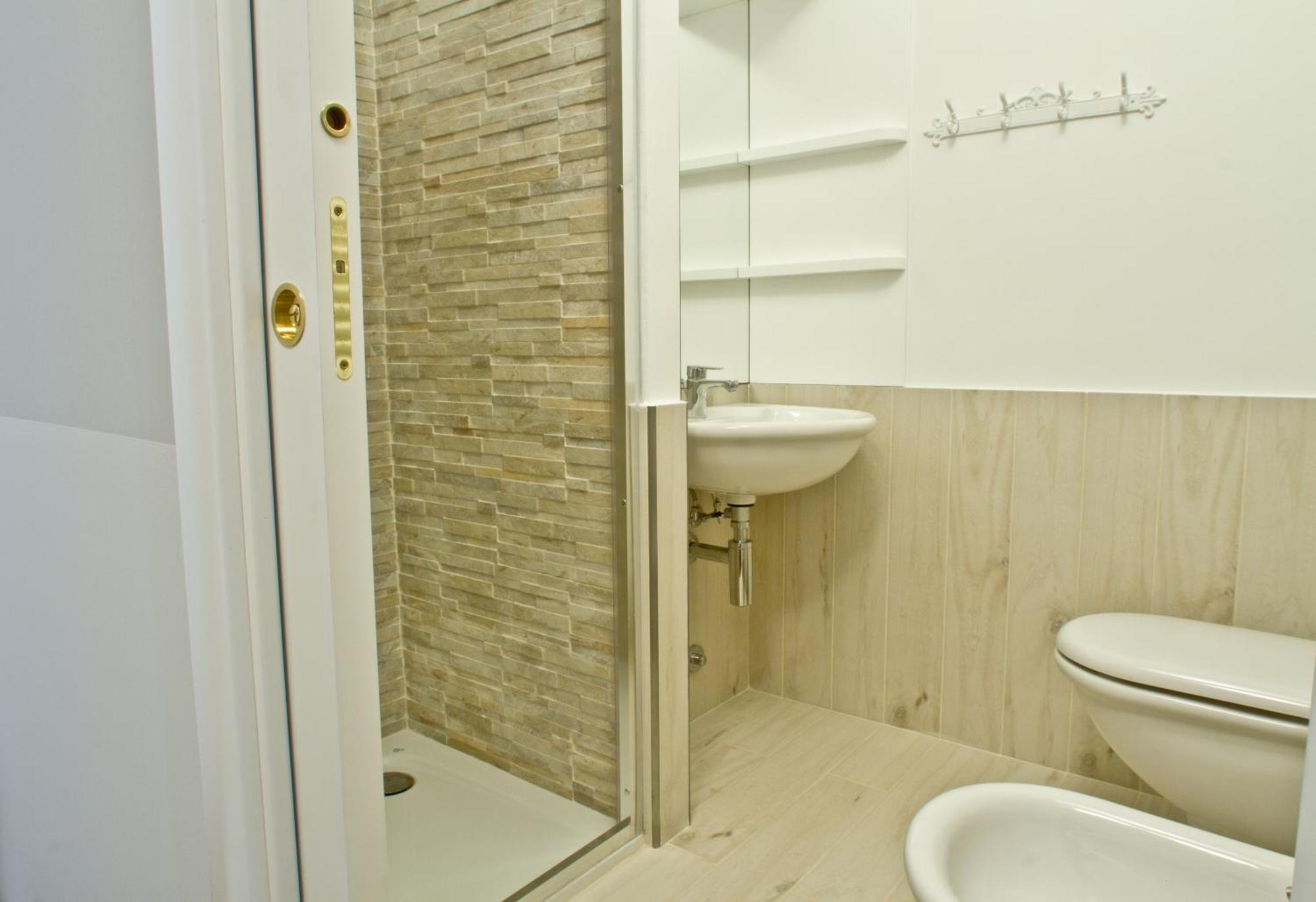 Borgo Manzoni - Charming House Hotel Роцано Стая снимка