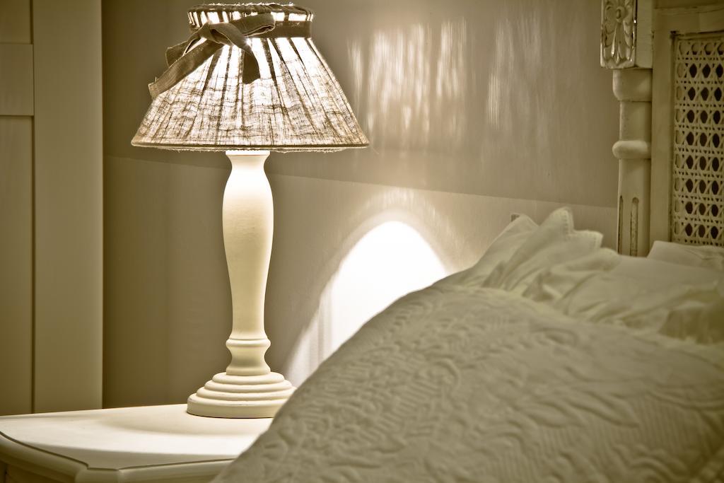 Borgo Manzoni - Charming House Hotel Роцано Екстериор снимка