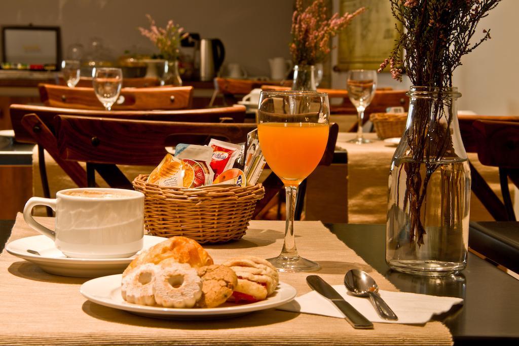 Borgo Manzoni - Charming House Hotel Роцано Екстериор снимка