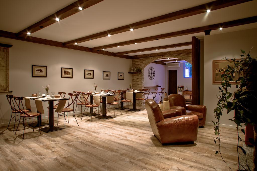 Borgo Manzoni - Charming House Hotel Роцано Екстериор снимка